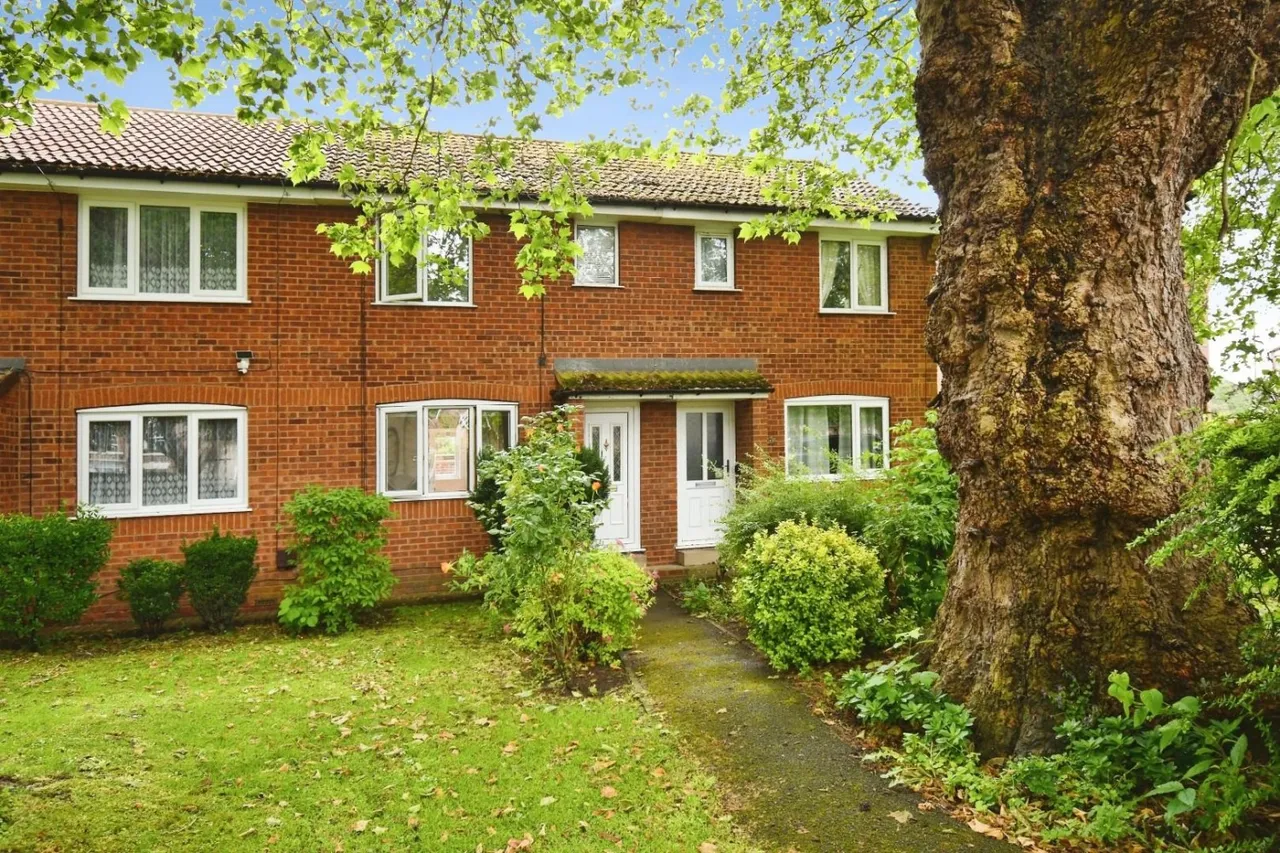 2 bed house for sale — Bondgate, Ripon
