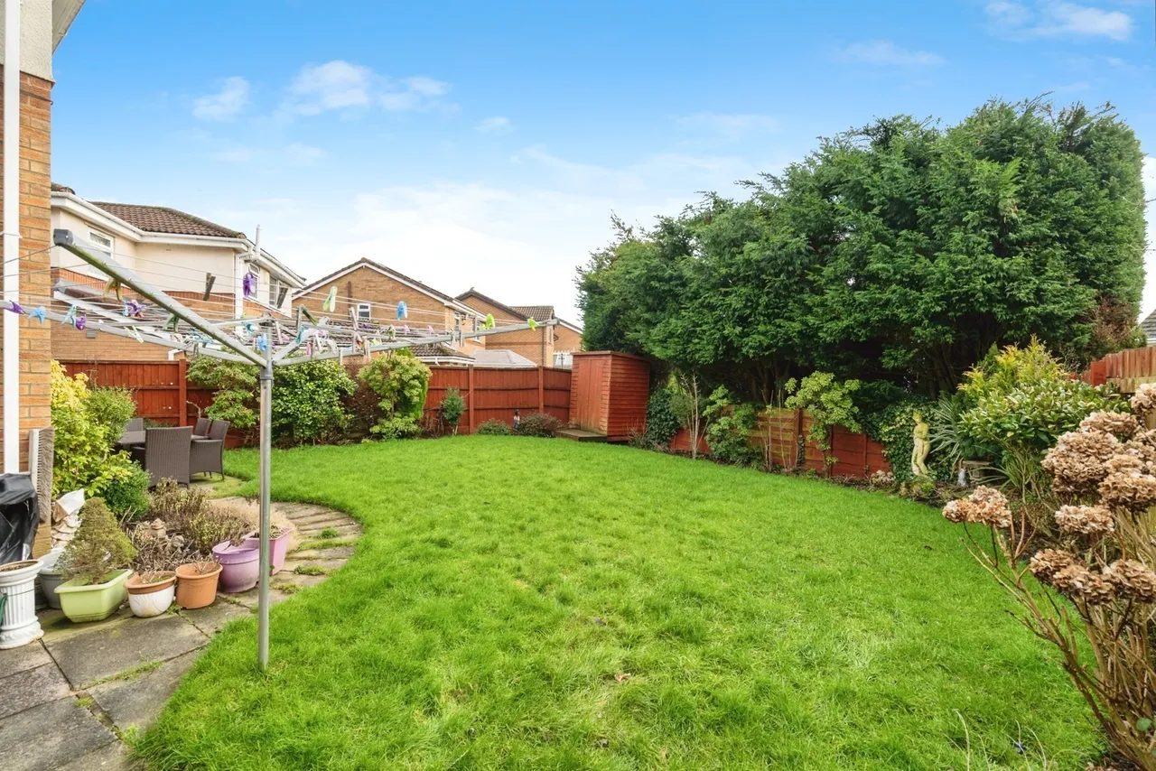 Parkway, Westhoughton, BL5, photo 16