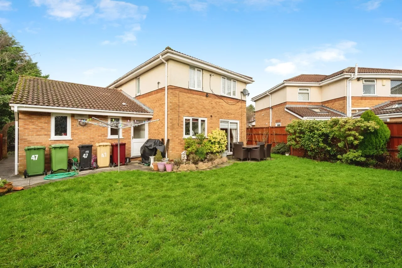 Parkway, Westhoughton, BL5, photo 15