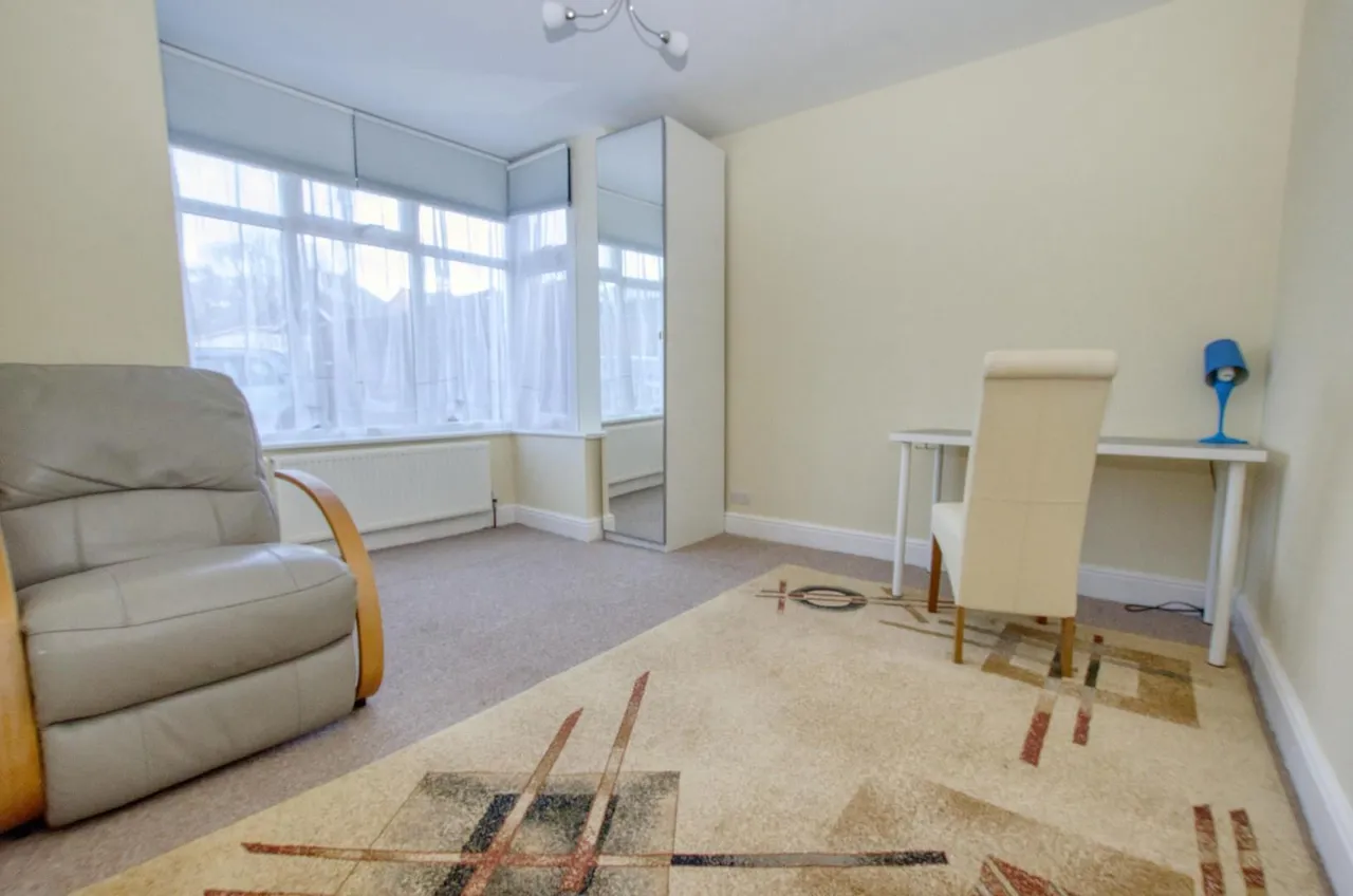 Coates Road, Southampton, SO19 0HN, photo 4