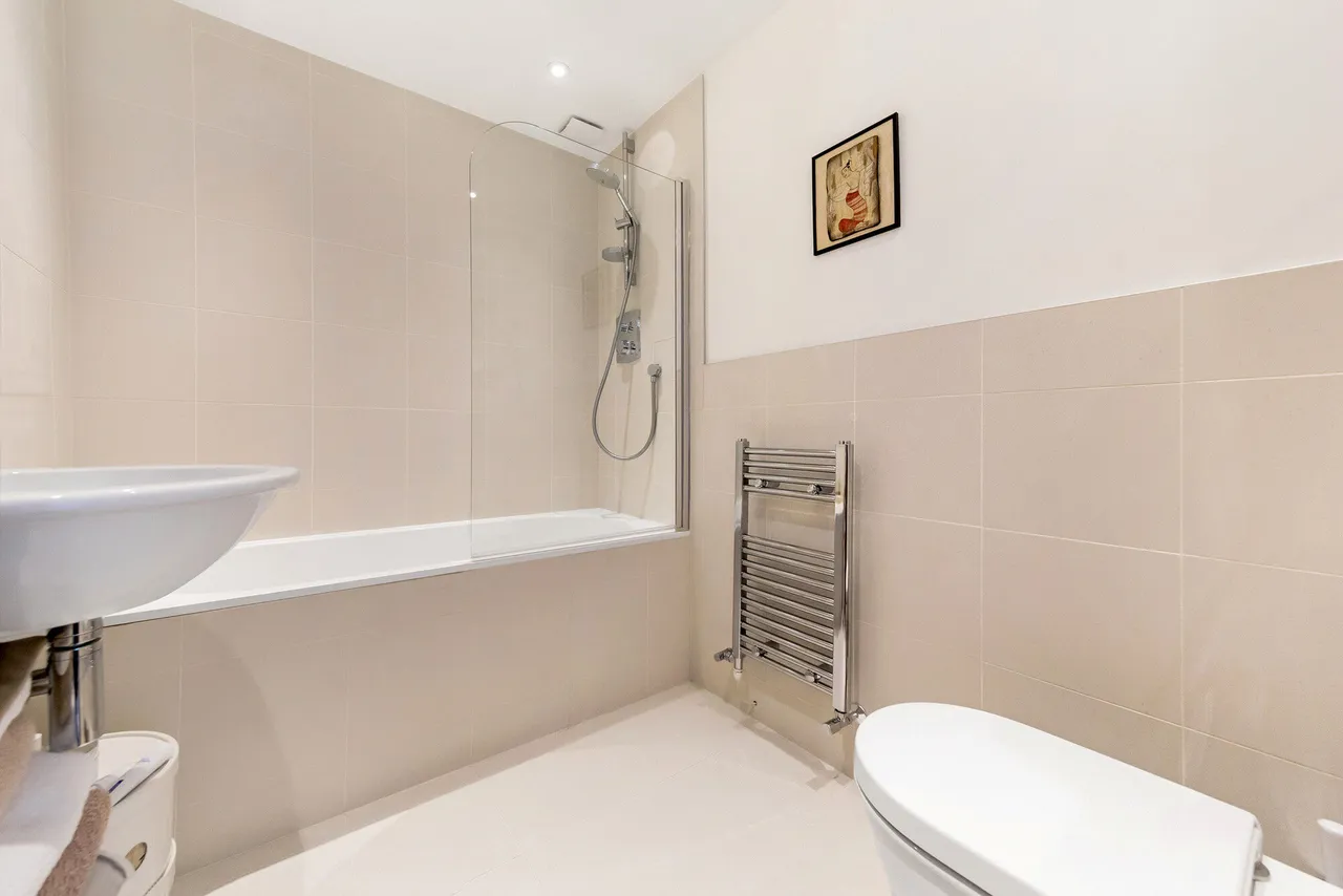 130 Balvernie Grove, London, photo 6