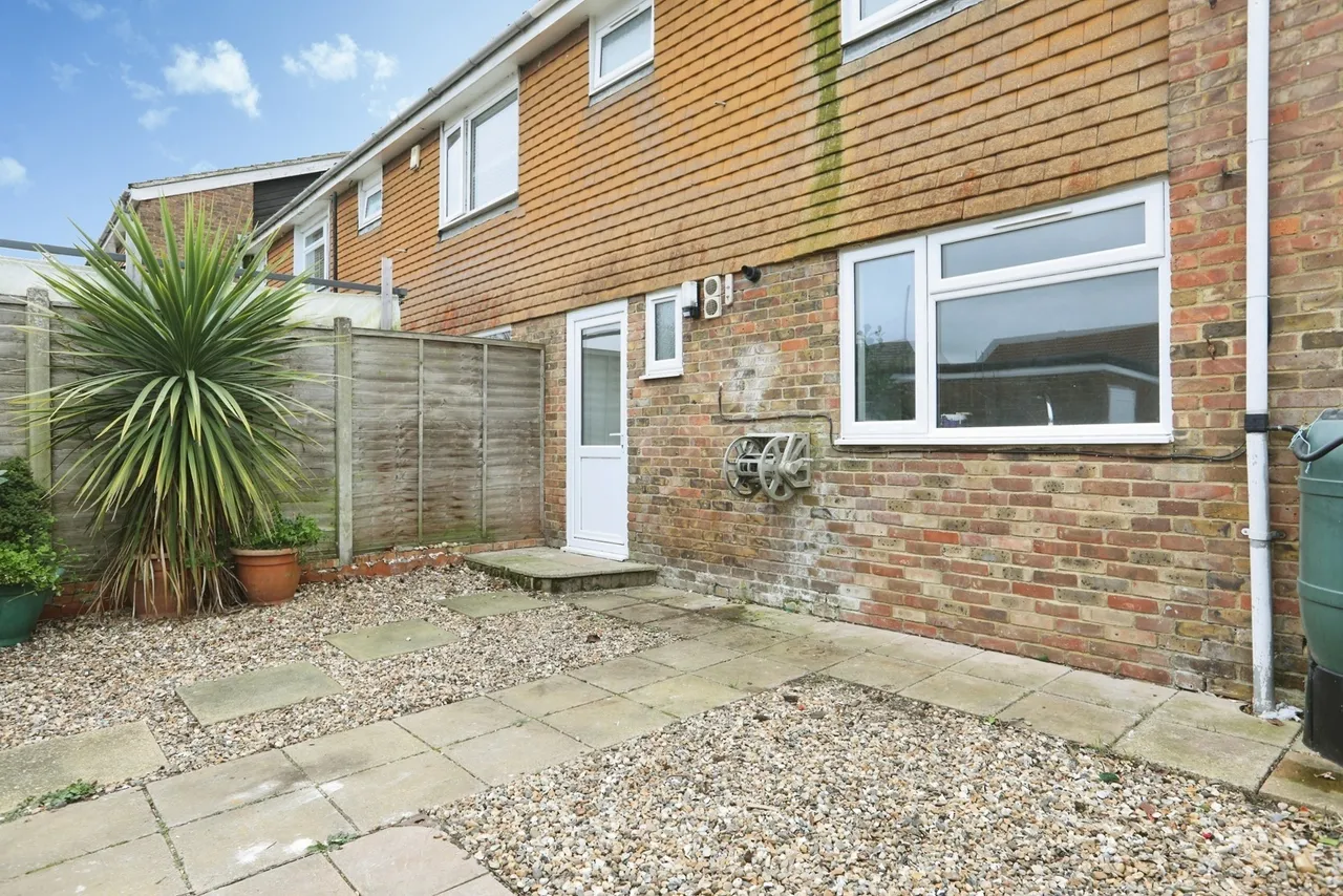 Pear Tree Walk, Newington, Sittingbourne, Kent, ME9, photo 14