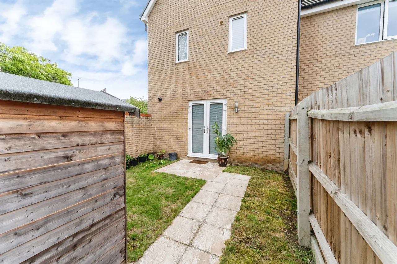 North Station Close, Ramsey, PE26, photo 19