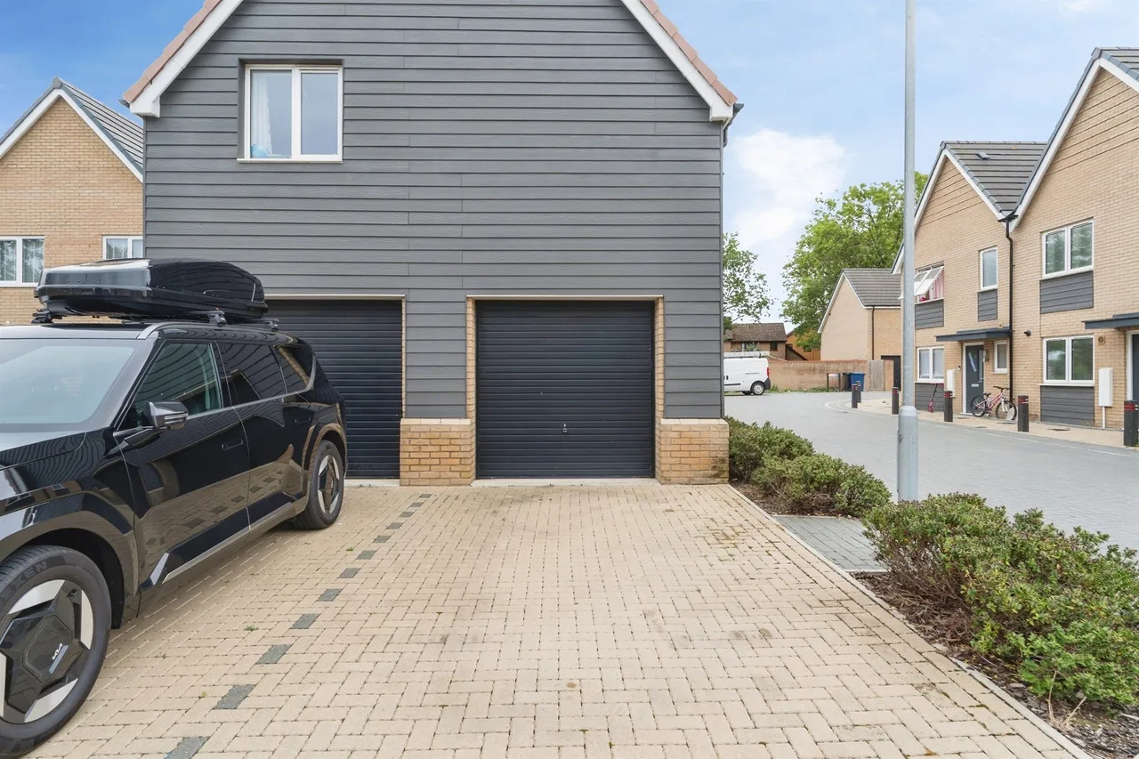 North Station Close, Ramsey, PE26, photo 17