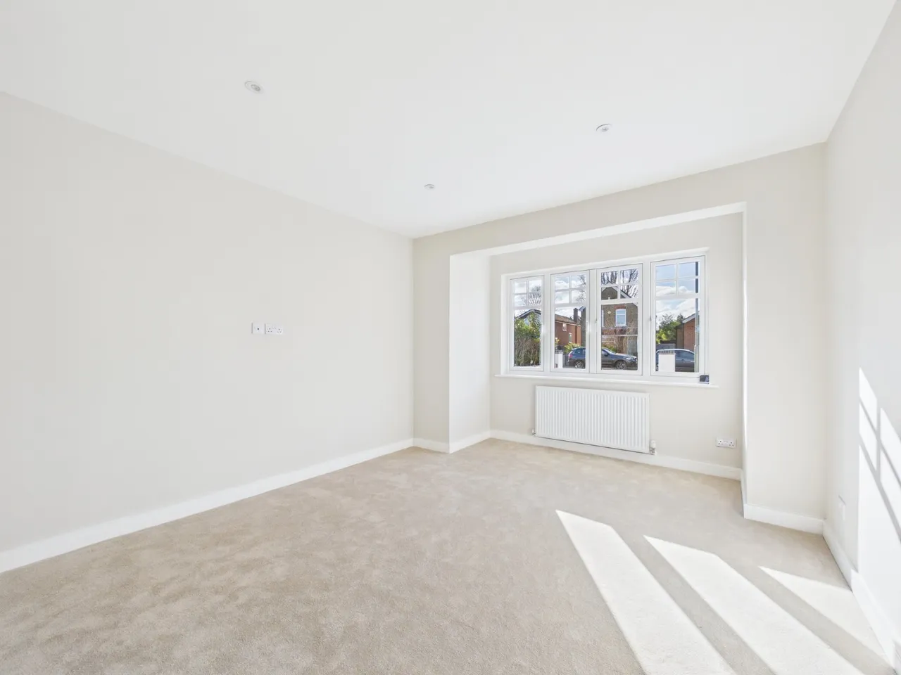 Ashford, Surrey, photo 18
