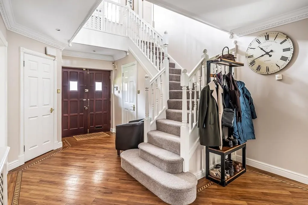 Mayfield, Leatherhead, KT22, photo 6