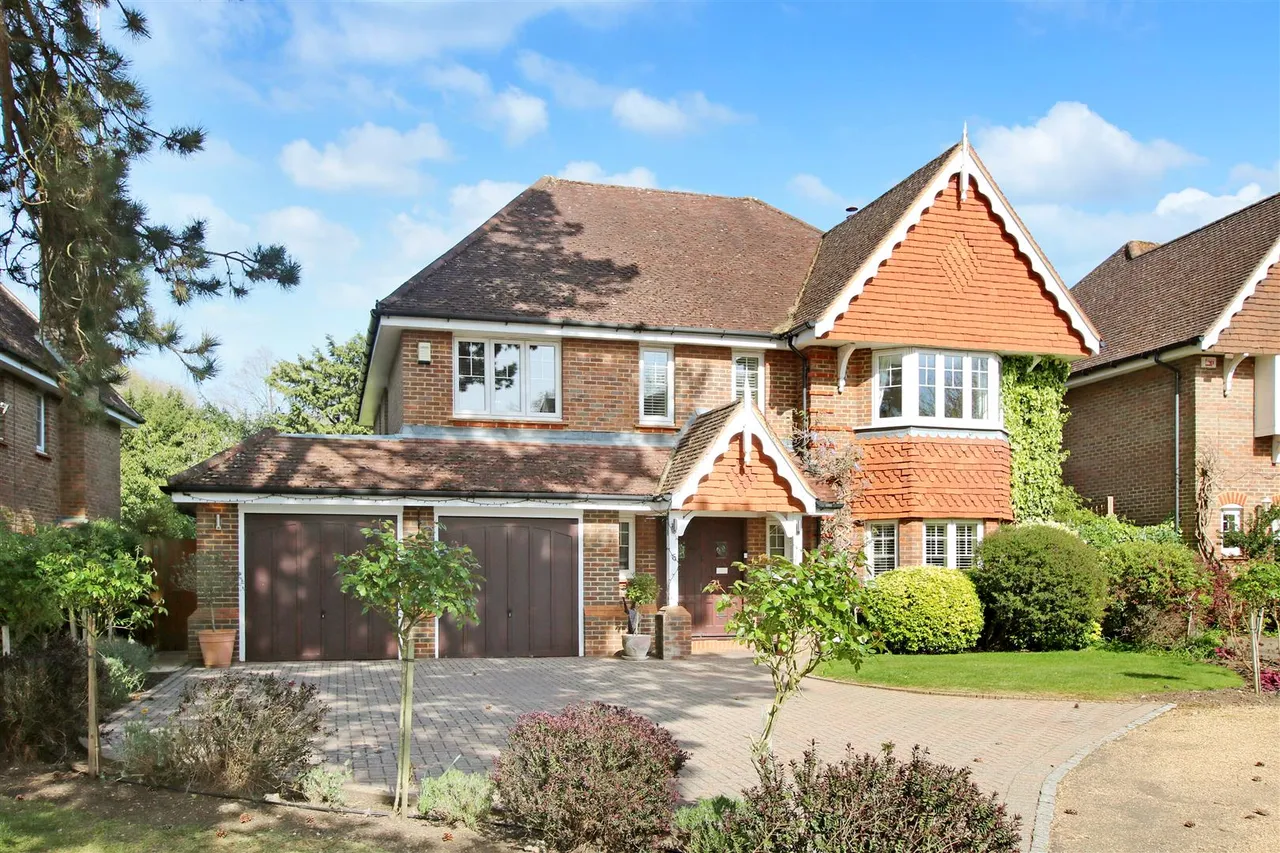 5 bed house for sale, Mayfield, Leatherhead, KT22