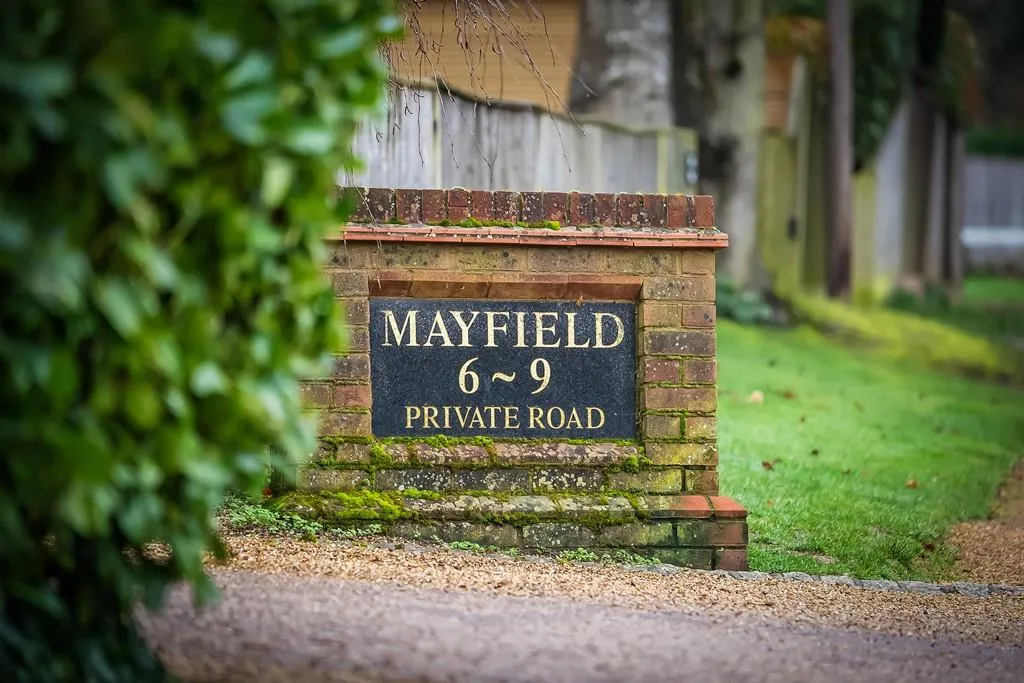 Mayfield, Leatherhead, KT22, photo 11