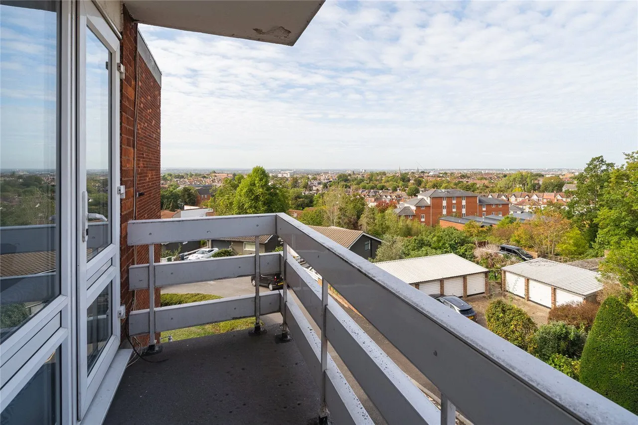 Leigham Court Road, London, SW16, photo 18