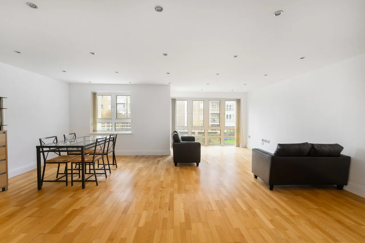 2 bed flat for sale — St. Davids Square, London, E14