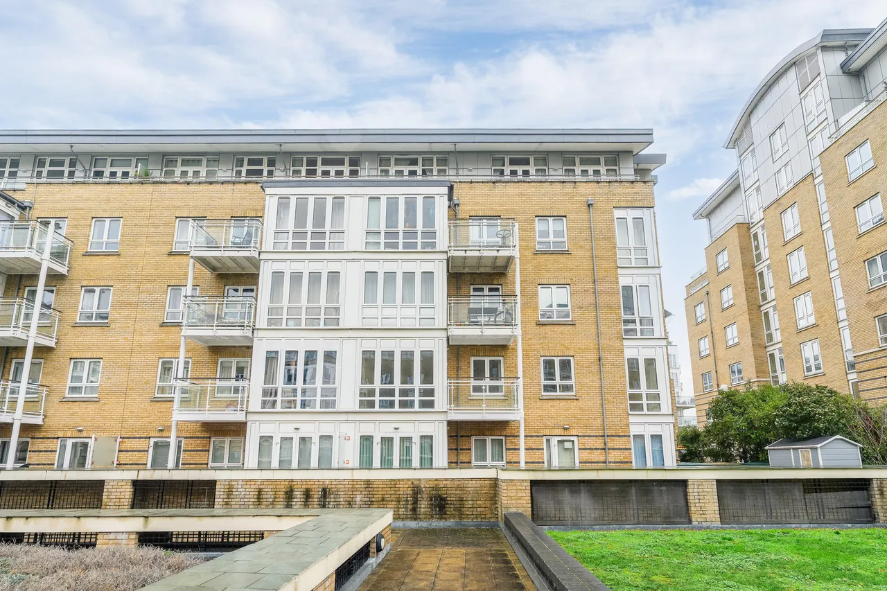 St. Davids Square, London, E14, photo 4