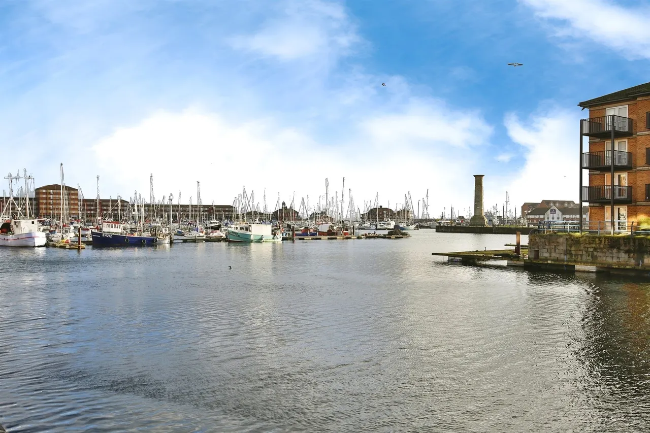 Harbour Walk, Hartlepool, photo 2