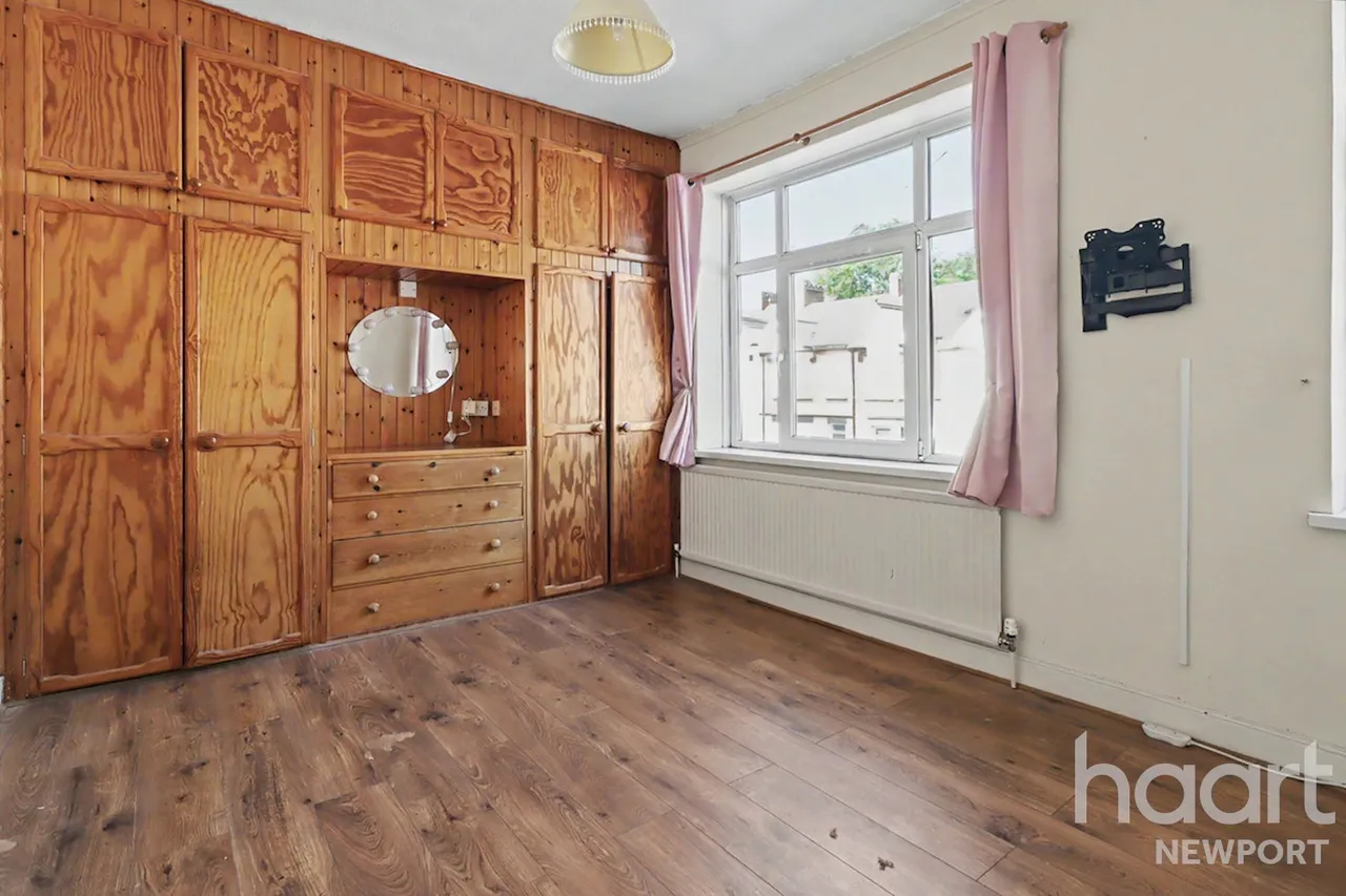 Aston Crescent, Newport, NP20, photo 10