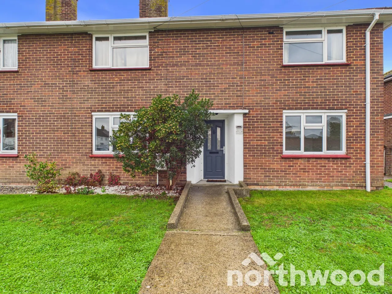 2 bed flat to rent, Greenway, Lydd, TN29