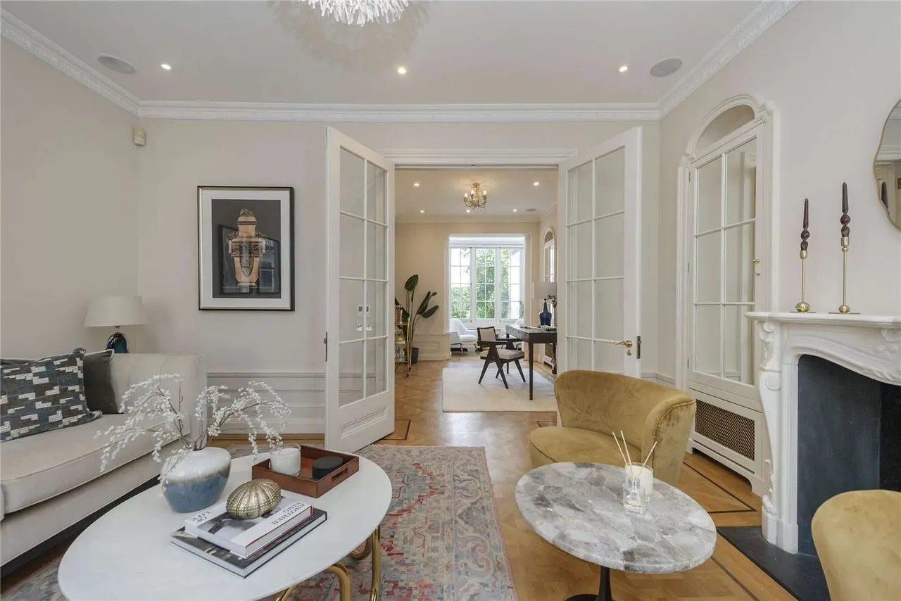 4 bed house for sale — South Eaton Place, London, SW1W 9EL