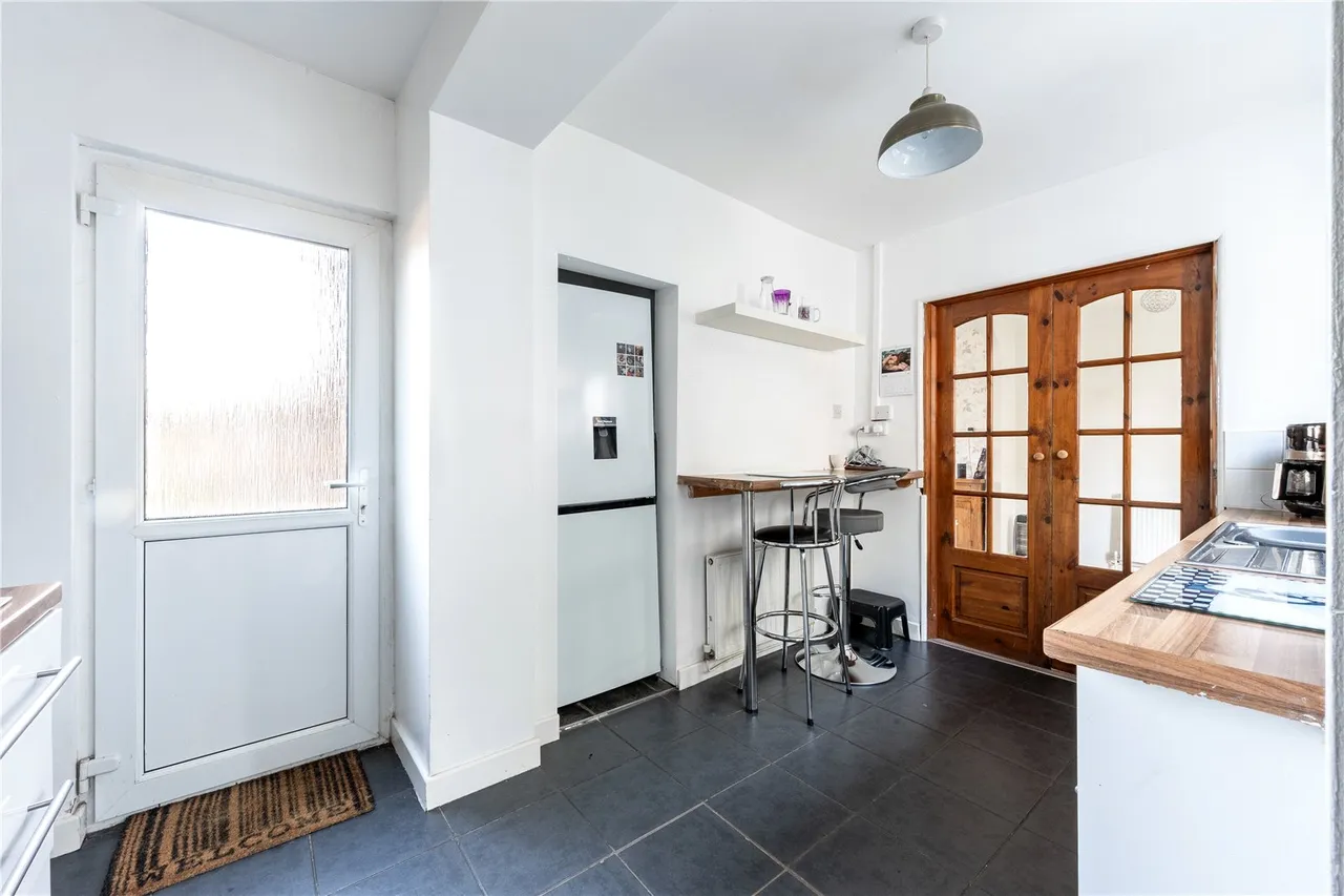 Meadvale Road, Rednal, Birmingham, West Midlands, B45 8EA, photo 9