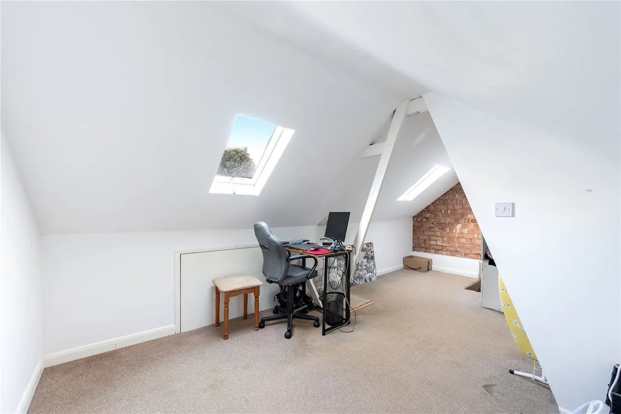 Meadvale Road, Rednal, Birmingham, West Midlands, B45 8EA, photo 17