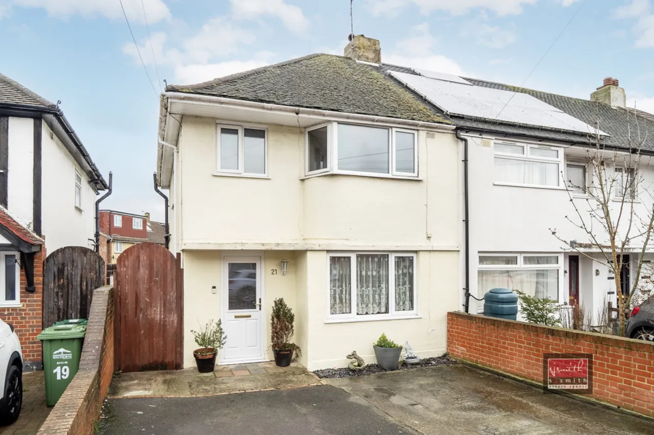 Ashridge Way, Sunbury-on-Thames, photo 13