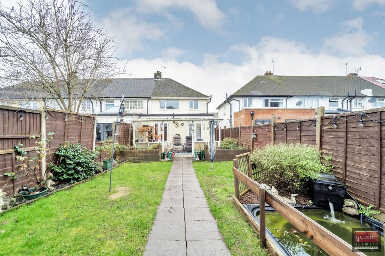Ashridge Way, Sunbury-on-Thames, photo 3