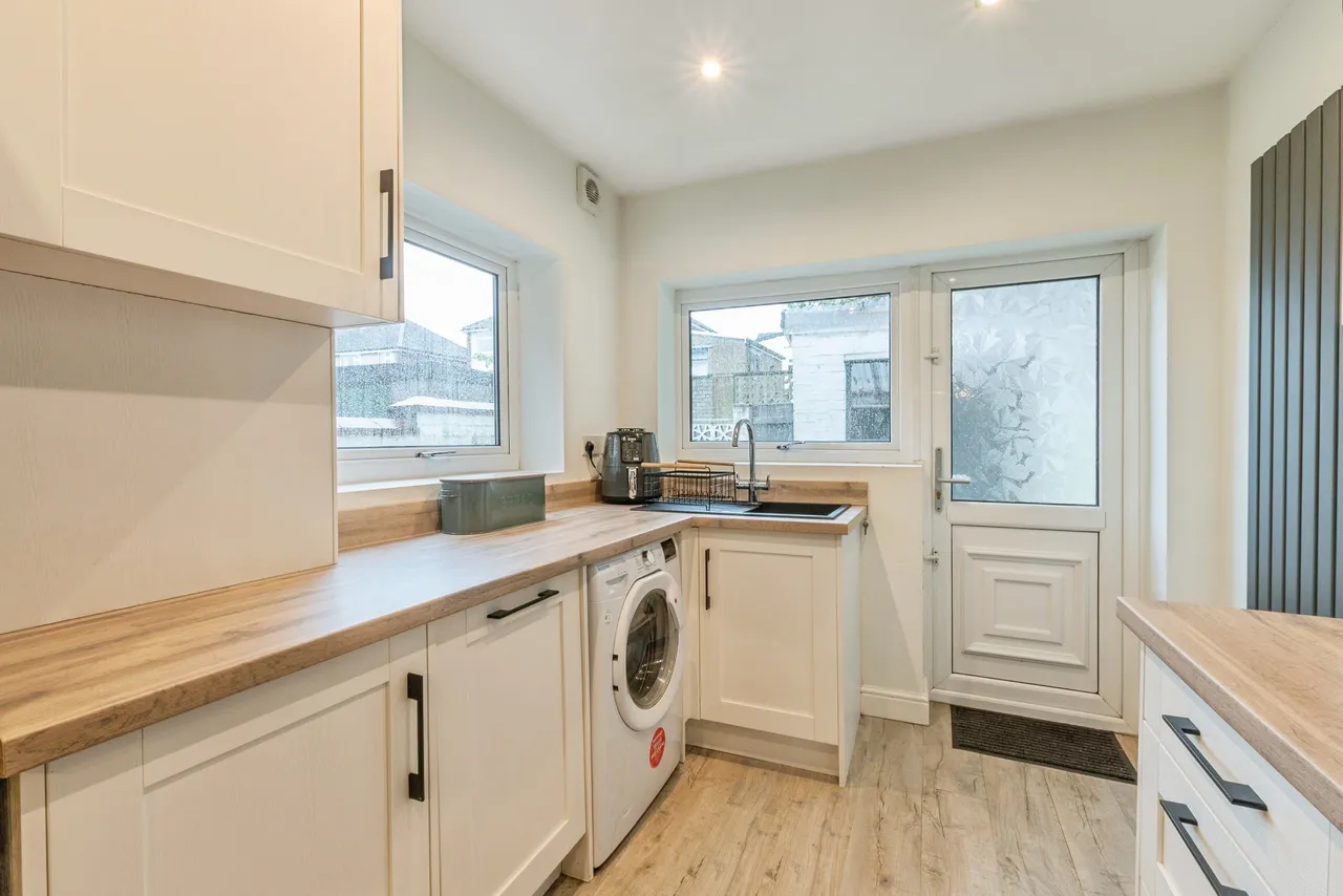Dill Hall Lane, Accrington, BB5, photo 4