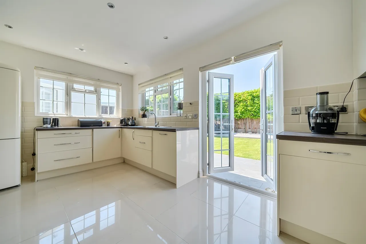 Willow Road, Enfield, EN1, photo 6