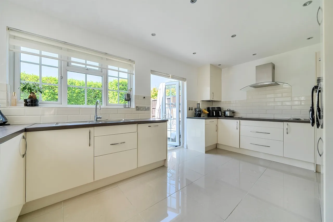 Willow Road, Enfield, EN1, photo 5