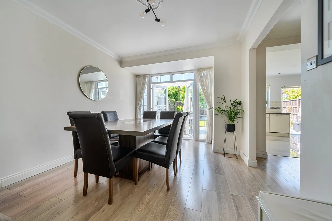 Willow Road, Enfield, EN1, photo 8
