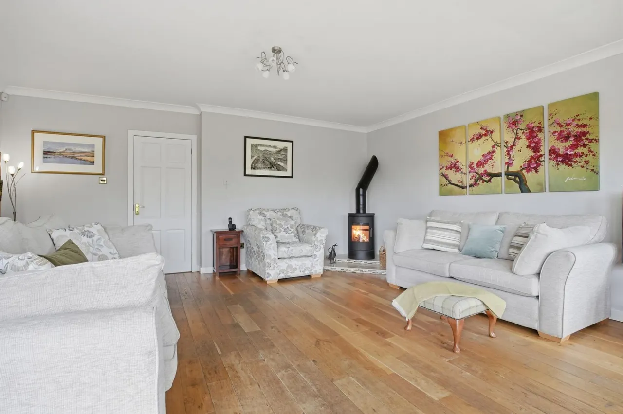 St. Ronan's Terrace, Innerleithen, EH44, photo 9