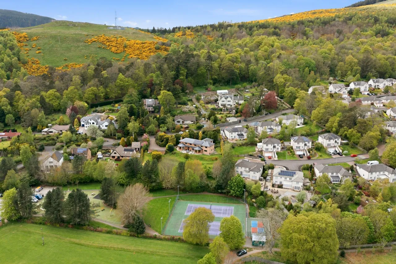 St. Ronan's Terrace, Innerleithen, EH44, photo 41