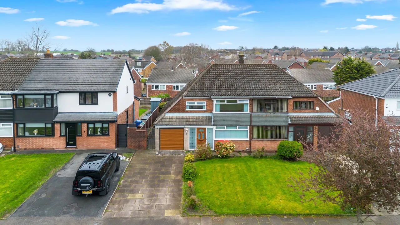 Greenfields Crescent, Ashton-In-Makerfield, Wigan, Wigan, WN4 8QY, photo 5