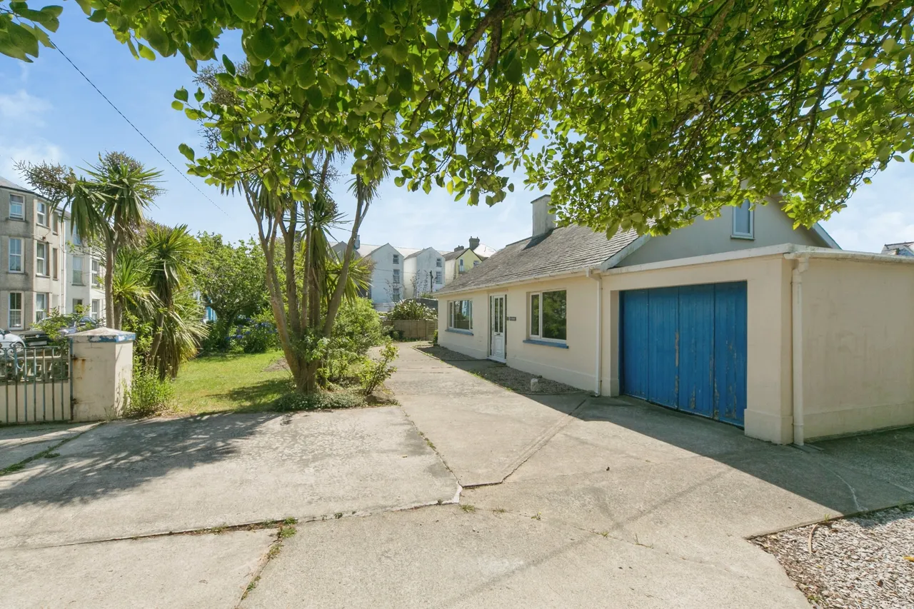 Queens Road, Criccieth, LL52, photo 5
