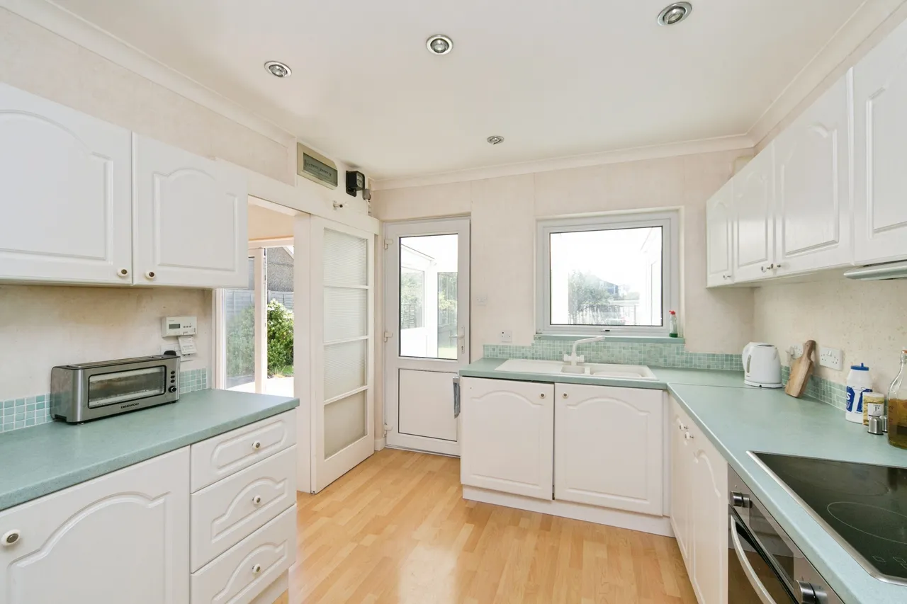 Queens Road, Criccieth, LL52, photo 4