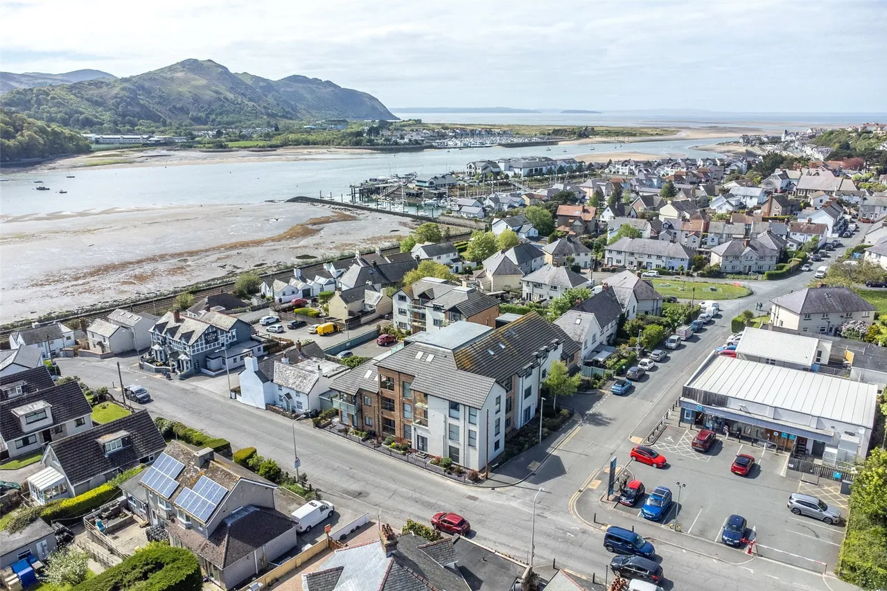 Pentywyn Road, Deganwy, LL31, photo 12