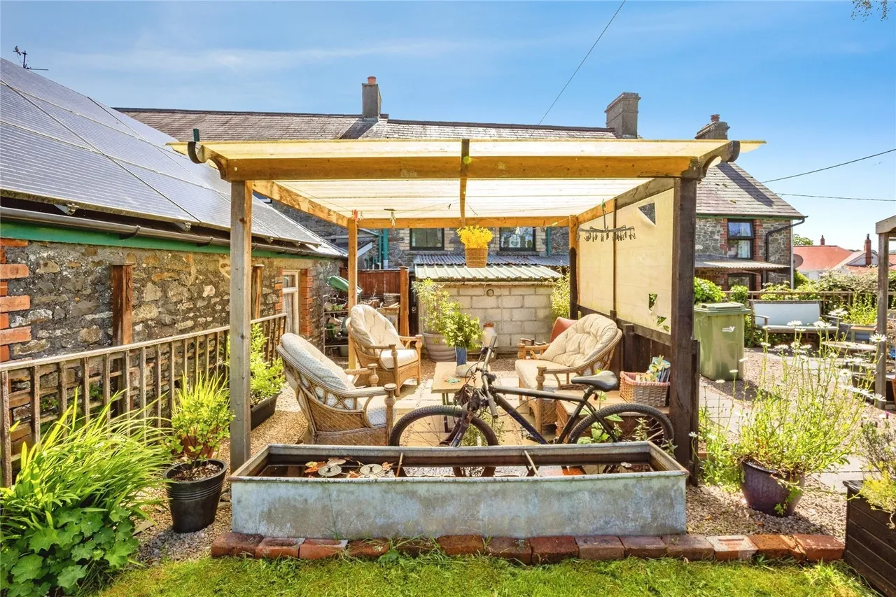Llanwrda, SA19, photo 24