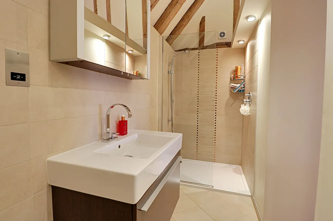 Clapton Hall Lane, Dunmow, CM6, photo 12