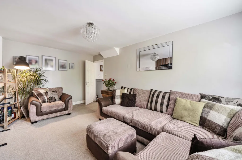 Brackley Lane, Abthorpe, Towcester, Northamptonshire, NN12 8QJ, photo 10