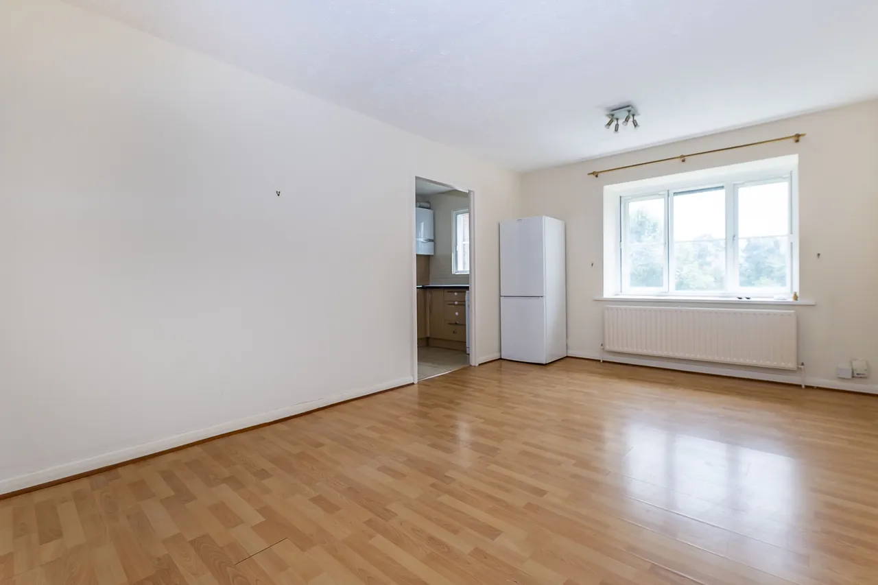 Alexandra Road, London, SW19, photo 3
