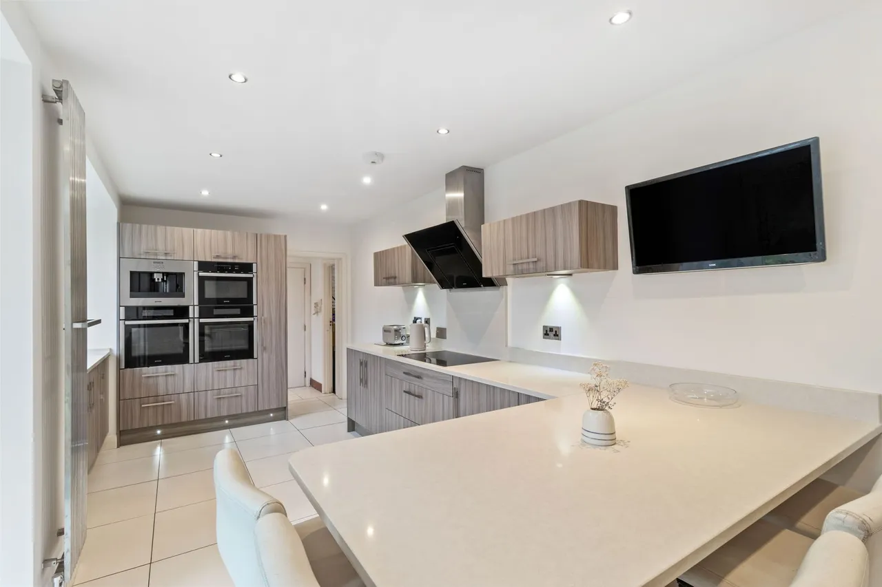Lyons Lane, Appleton, Warrington, Warrington, WA4 5JG, photo 5