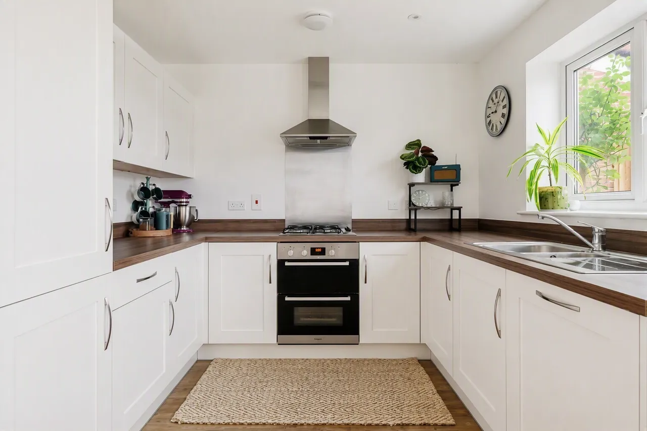 Bracher Close, Alton, GU34, photo 3