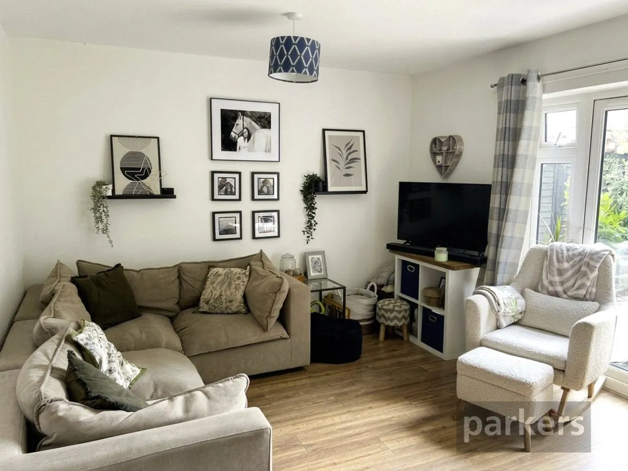 Florey Place, Aston, OX18, photo 8