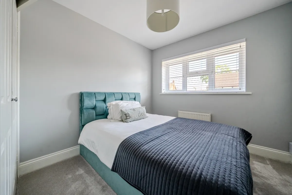 Furnival Close, Virginia Water GU25, photo 12