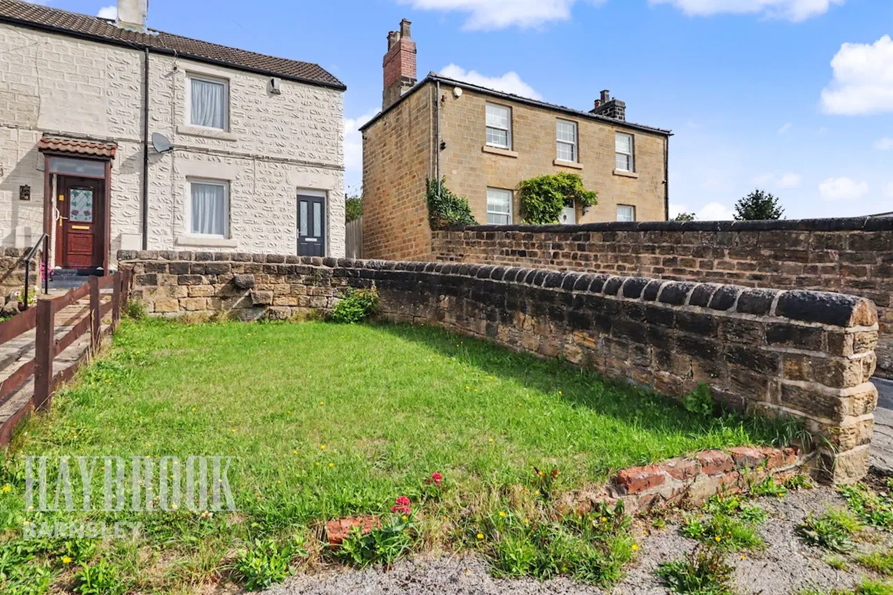 New Road, Staincross, photo 12