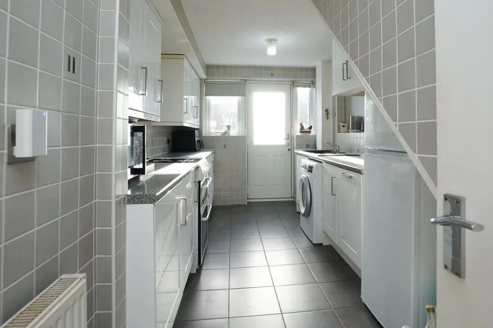 Alice Close, Bedworth, CV12, photo 4