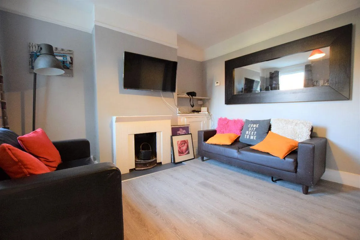 5 bed house to rent, Tudor Road, CT1