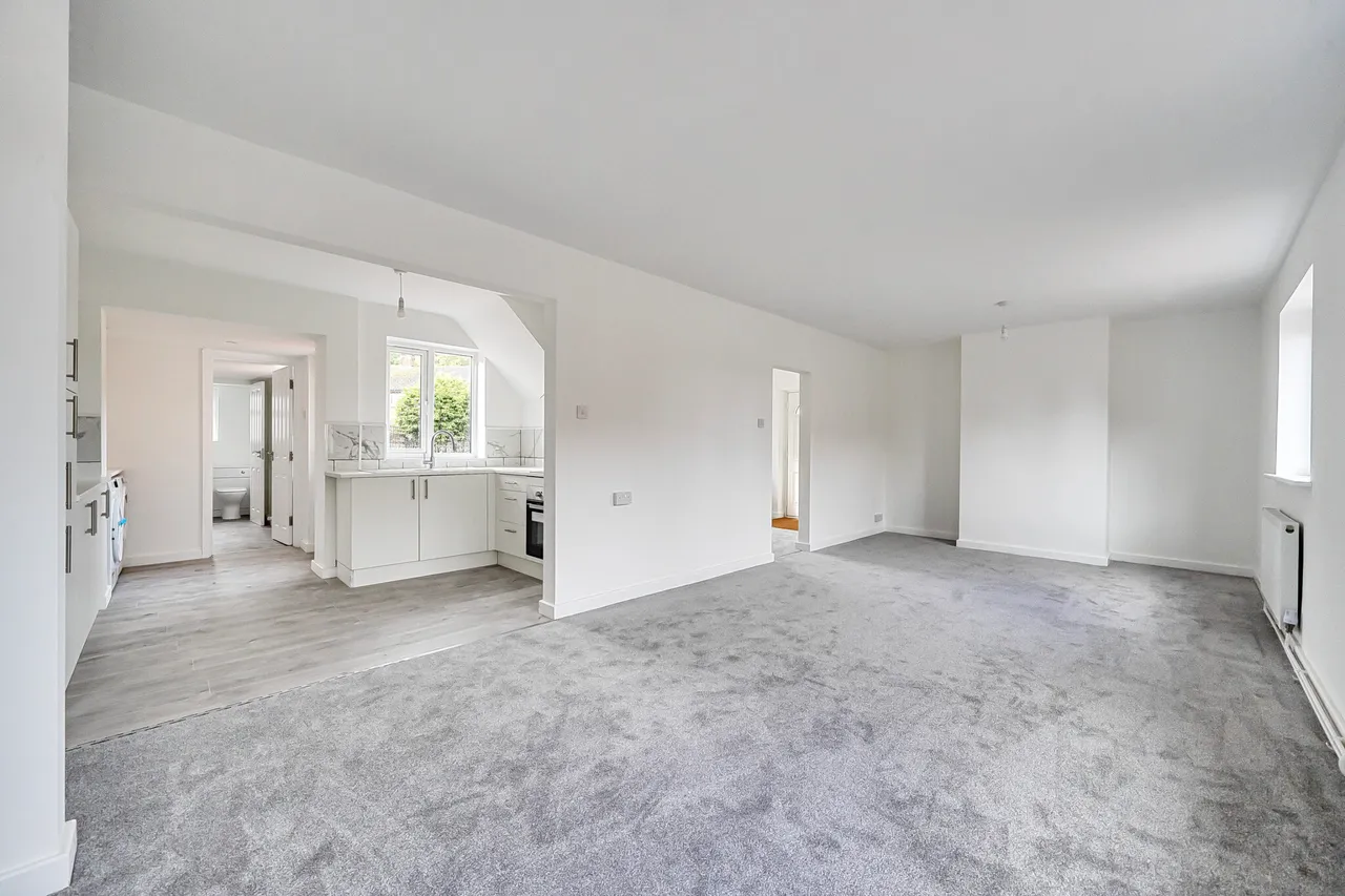 Frythe Crescent, Cranbrook, TN17, photo 2