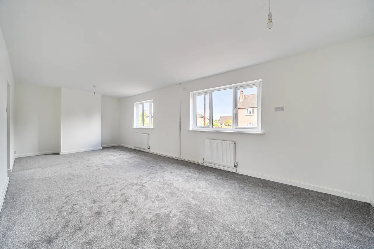 Frythe Crescent, Cranbrook, TN17, photo 3
