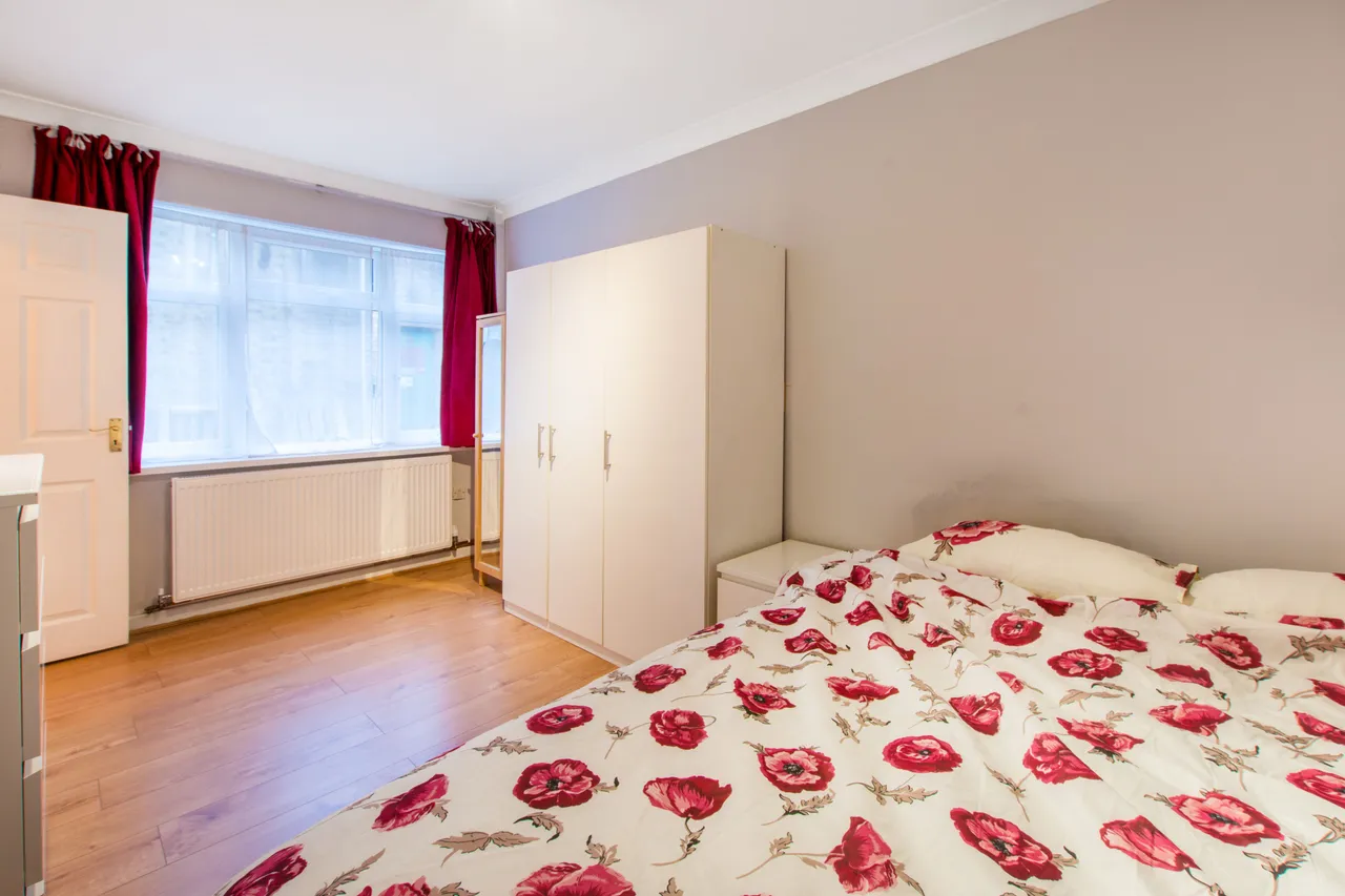 3 Gladstone Mews, Wood Green, London, photo 5