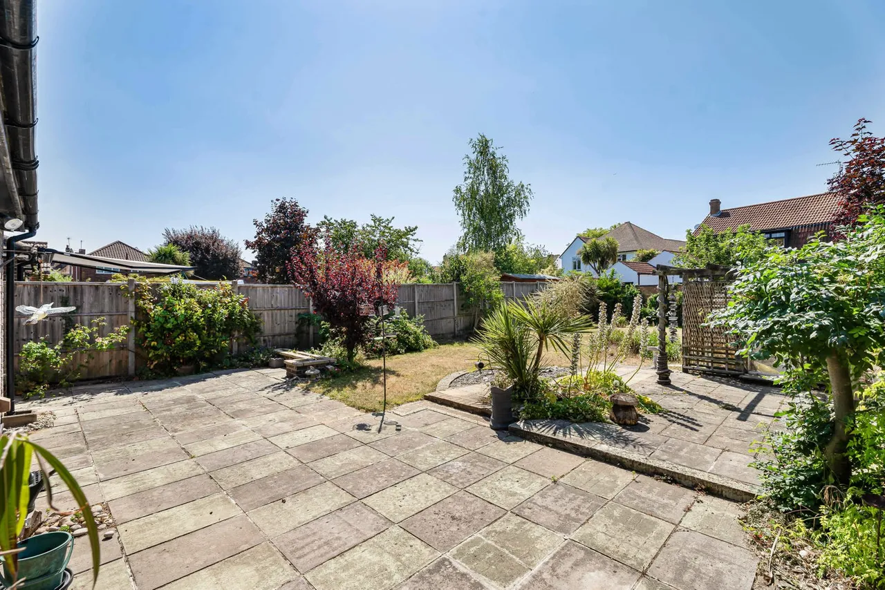 Stewart Avenue, Shepperton, TW17, photo 11