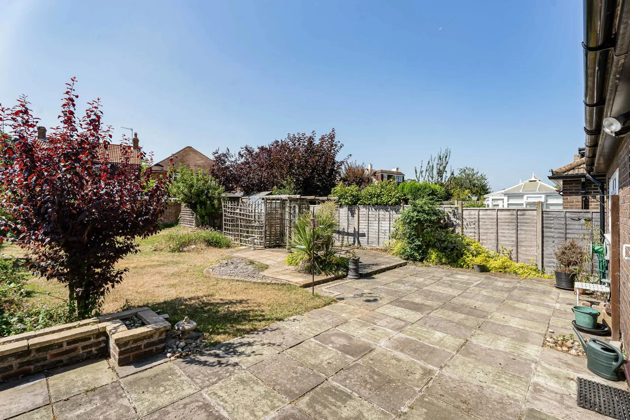 Stewart Avenue, Shepperton, TW17, photo 12