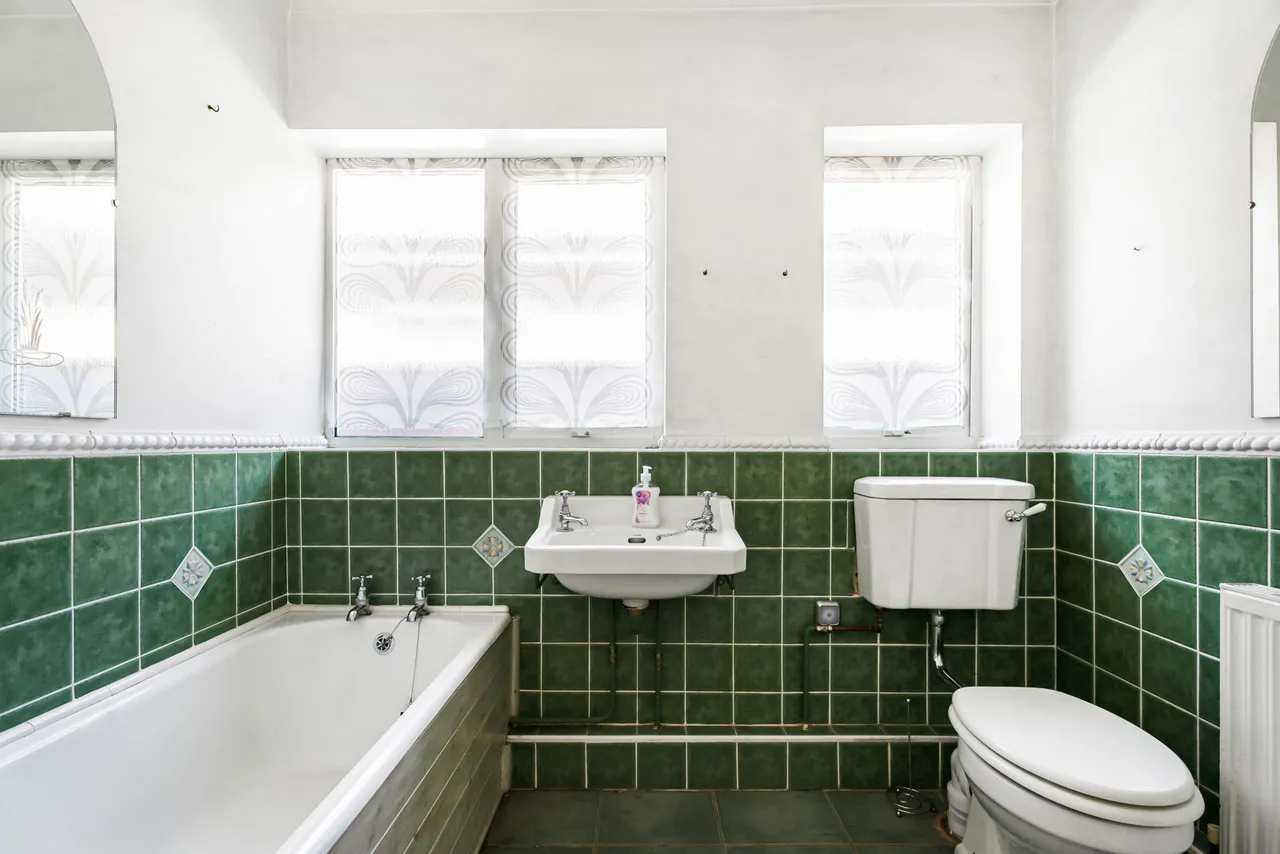 Stewart Avenue, Shepperton, TW17, photo 10